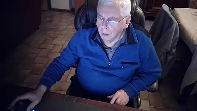 Alain633 online show from March 9, 2026, 4:43 pm