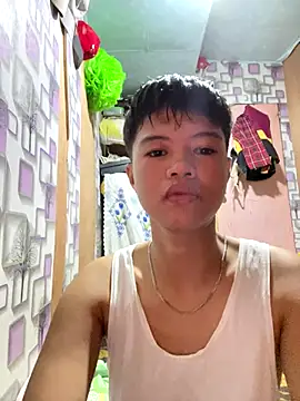 Snapshot of Obre17 chatting on September 27, 2025, 1:23 am Obre17 online show from September 27, 2025, 1:23 am