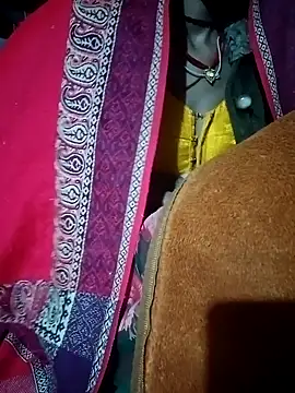 Lona2525 online show from December 13, 2025, 8:04 pm