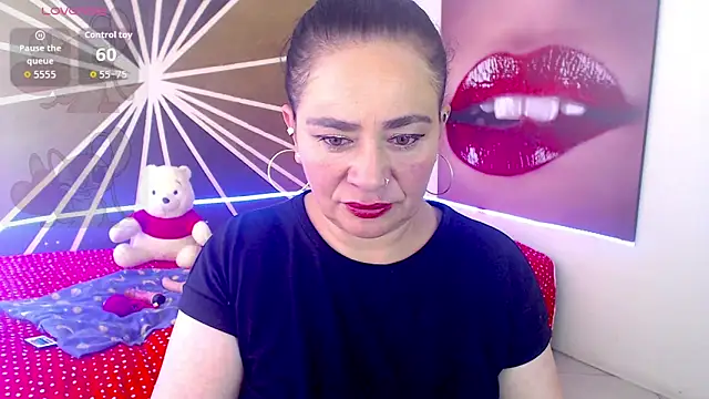 SapphireMist online show from February 4, 2026, 1:50 pm