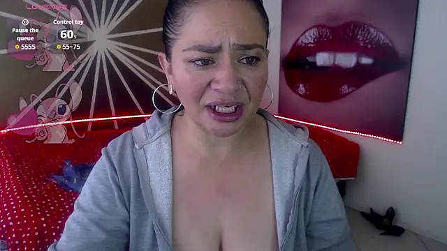 SapphireMist online show from January 8, 2026, 2:01 pm