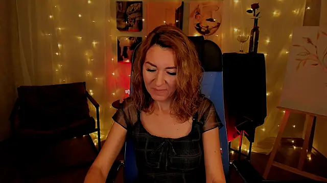 DonnaSmitth online show from November 5, 2025, 2:42 pm