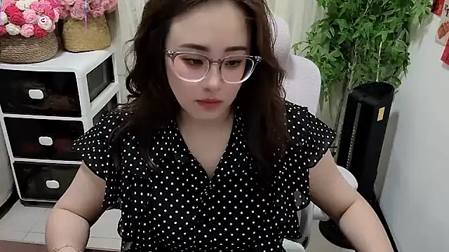 NEWONETO online show from July 13, 2026, 3:11 pm