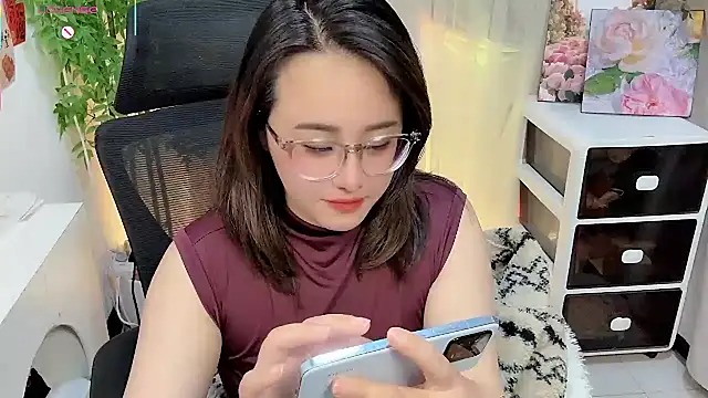 NEWONETO online show from February 16, 2026, 1:26 am