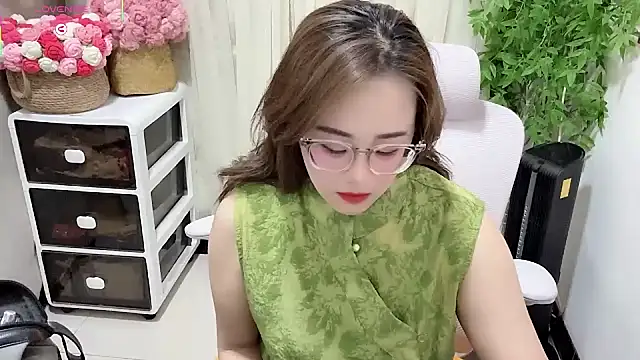 NEWONETO online show from July 8, 2026, 12:28 pm