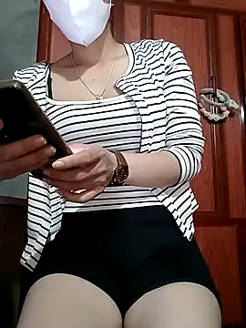 LenaCii online show from October 31, 2025, 2:57 pm