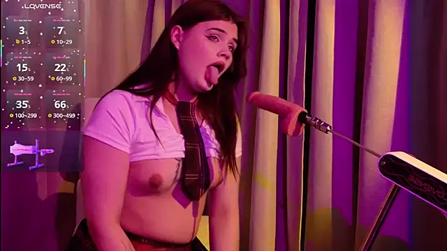 EvaaLane online show from October 6, 2025, 8:26 am