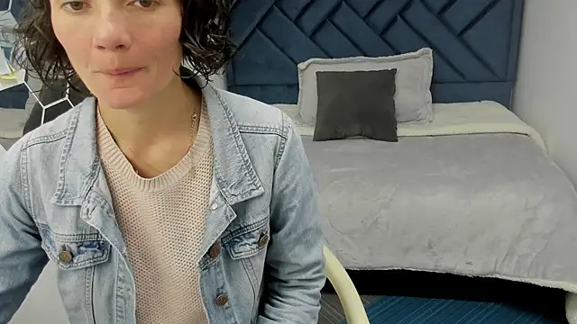 Valery More   online show from November 29, 2025, 12:16 pm