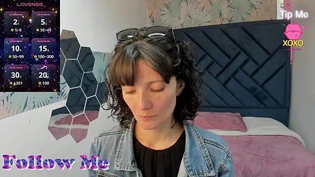 Valery More   online show from July 24, 2026, 1:07 pm
