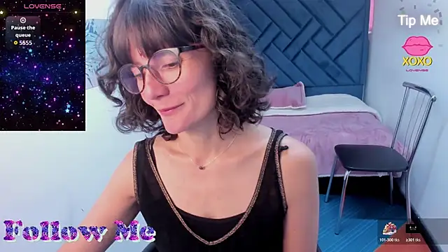Valery More   online show from July 28, 2026, 2:13 pm
