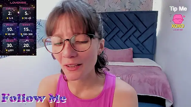 Valery More   online show from August 5, 2026, 1:27 pm