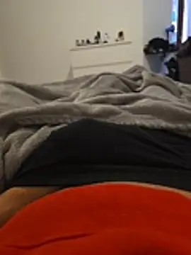 hungboy94 online show from February 14, 2026, 3:45 pm