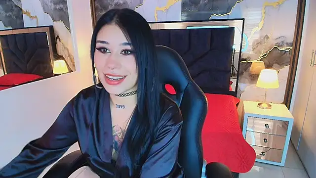SusanVilla online show from June 27, 2026, 7:53 pm