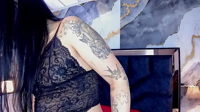 SusanVilla online show from June 13, 2026, 8:07 pm