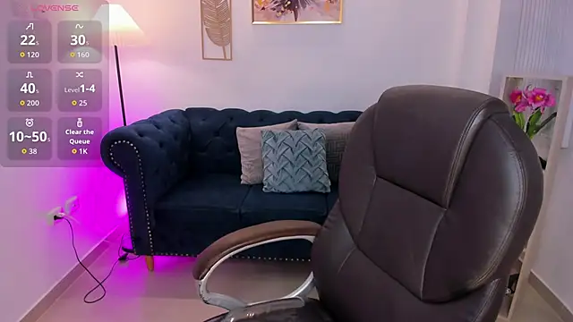 zharaa fox online show from May 6, 2026, 1:53 am