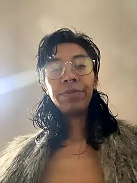 MadamLeRouge online show from October 12, 2025, 10:11 pm