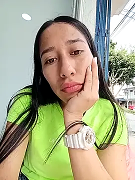 Amelia Rivas online show from November 1, 2025, 8:03 pm