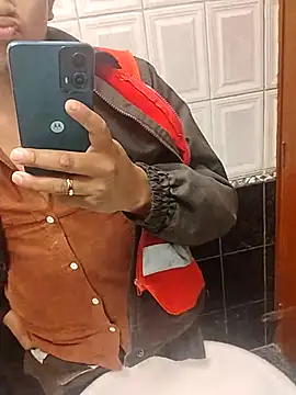 renatolabs online show from February 4, 2026, 7:58 am