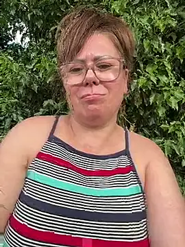 SaraNoir80 online show from June 28, 2026, 4:46 pm