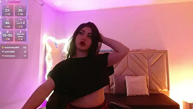 Ixchel tay online show from November 8, 2025, 3:21 am