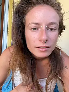 Snapshot of GoldenPussy1329 chatting on July 27, 2026, 1:07 pm GoldenPussy1329 online show from July 27, 2026, 1:07 pm