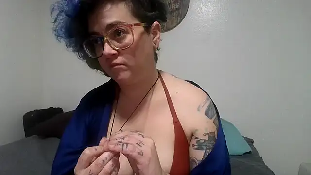 daniak90 online show from October 9, 2025, 9:48 pm