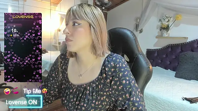 Snapshot of sophialyh_1 chatting on February 21, 2026, 12:51 pm sophialyh 1 online show from February 21, 2026, 12:51 pm