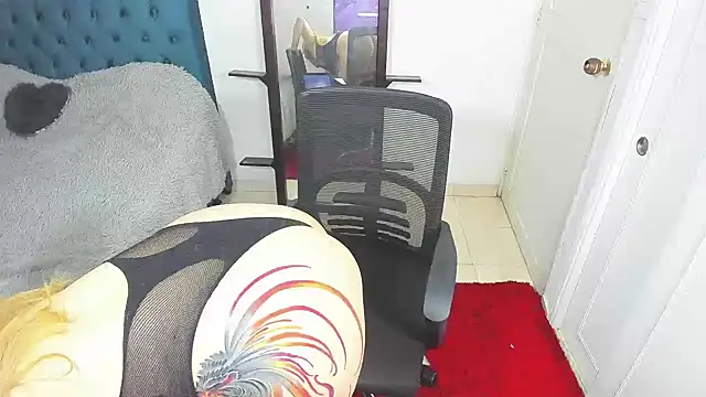 Snapshot of AliceCat_01 chatting on March 29, 2026, 7:54 am AliceCat 01 online show from March 29, 2026, 7:54 am