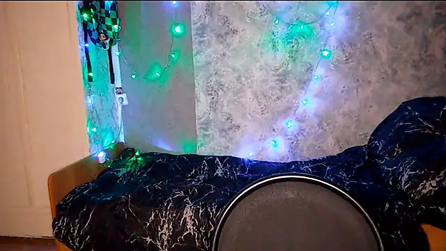 Beeping Creature online show from October 19, 2025, 5:37 pm