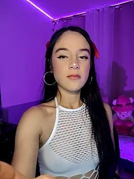 tamara vald online show from October 3, 2025, 2:59 am