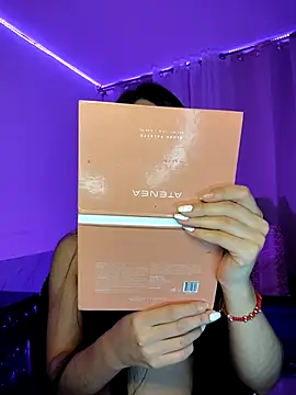 tamara vald online show from December 14, 2025, 3:46 am