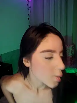 tamara vald online show from November 2, 2025, 10:04 pm