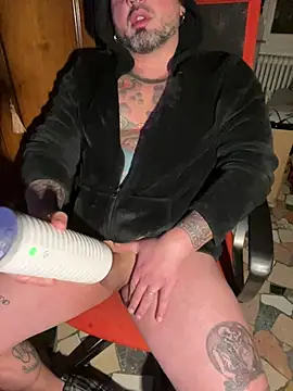 marcotatuatooo online show from January 11, 2026, 9:44 pm