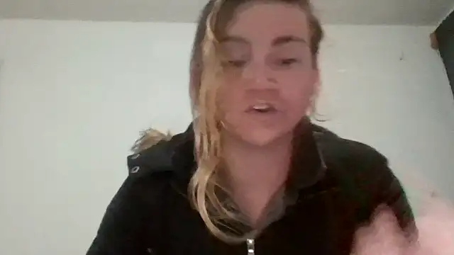 vagimosa online show from February 4, 2026, 3:56 am