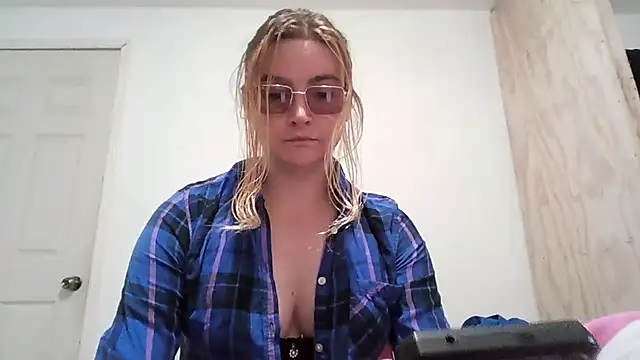 vagimosa online show from October 20, 2025, 10:43 pm