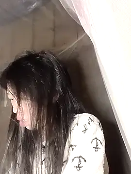 Khanhu xx online show from February 11, 2026, 2:11 am