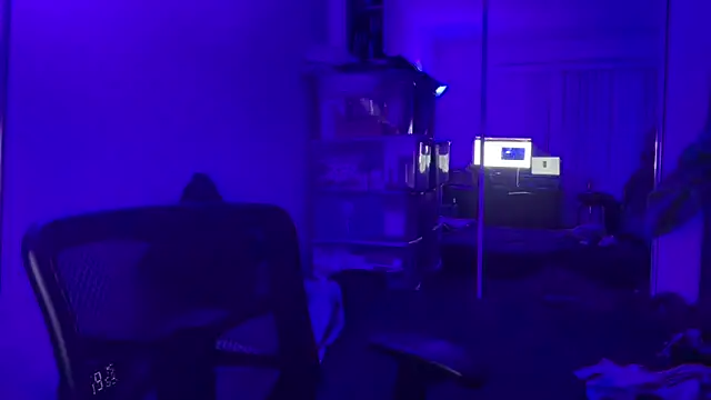 ThickRiver242 online show from October 5, 2025, 4:58 am