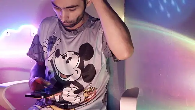 highinhtxx online show from May 8, 2026, 3:21 am