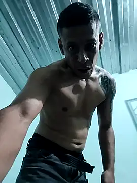 Snapshot of Dani156y chatting on October 21, 2025, 9:41 am Dani156y online show from October 21, 2025, 9:41 am