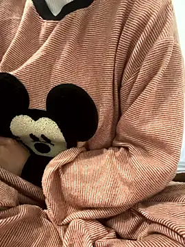 Snapshot of lee_ly chatting on January 10, 2026, 2:23 pm lee ly online show from January 10, 2026, 2:23 pm