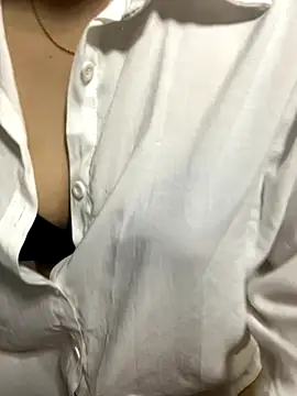 Snapshot of lee_ly chatting on October 10, 2025, 6:58 am lee ly online show from October 10, 2025, 6:58 am