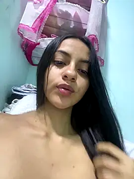 miluwatson online show from October 25, 2025, 4:11 am