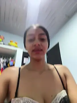 miluwatson online show from February 6, 2026, 4:19 am