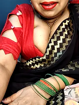 Snapshot of Hot__bhabhi_99 chatting on August 1, 2026, 4:10 am Hot bhabhi 99 online show from August 1, 2026, 4:10 am