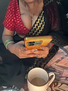 Snapshot of Hot__bhabhi_99 chatting on August 8, 2026, 2:40 am Hot bhabhi 99 online show from August 8, 2026, 2:40 am