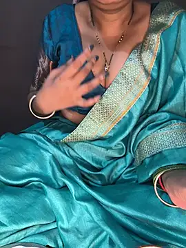 Snapshot of Hot__bhabhi_99 chatting on August 5, 2026, 2:38 am Hot bhabhi 99 online show from August 5, 2026, 2:38 am