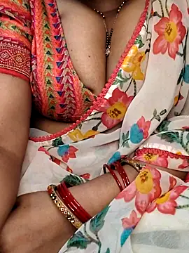 Snapshot of Hot__bhabhi_99 chatting on June 19, 2026, 3:45 am Hot bhabhi 99 online show from June 19, 2026, 3:45 am