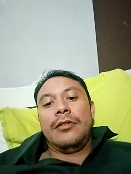 Ricuss9 online show from October 5, 2025, 3:30 am