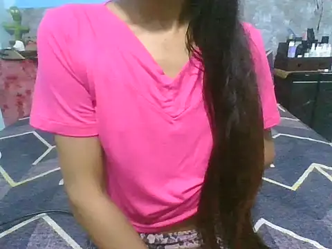 Snapshot of hey_mishtidoll chatting on July 24, 2026, 8:43 am hey mishtidoll online show from July 24, 2026, 8:43 am