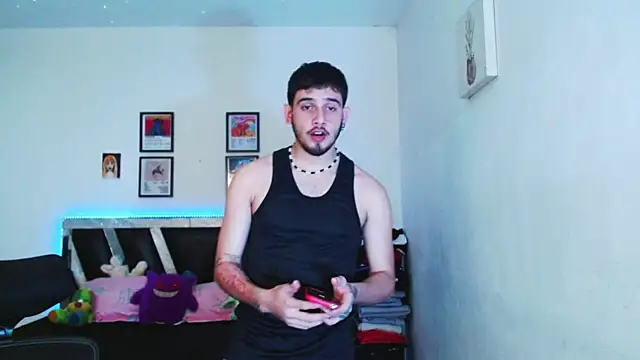 Sebasxxl12 online show from April 23, 2026, 3:24 am